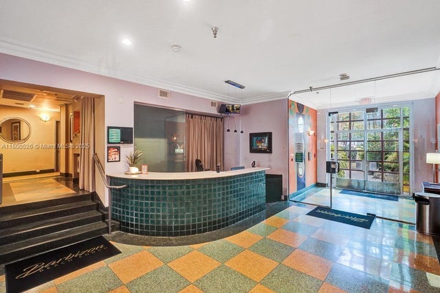 4 of 12 - 530 Ocean Dr 103, Miami Beach, FL