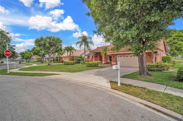 3 of 51 - 6684 Brookhurst Cir, Lake Worth, FL