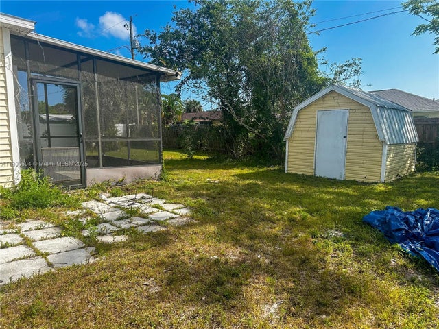 4 of 14 - 3123 Tamarind Drive, Other, FL