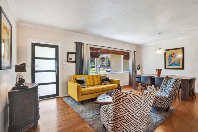 5 of 37 - 825 Ne 98th St, Miami Shores, FL