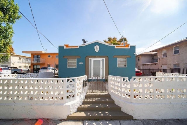 1436 Sw 3rd St, Miami