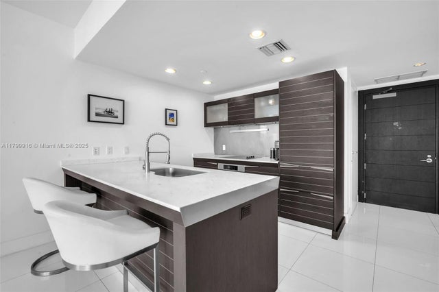 5 of 26 - 200 Biscayne Boulevard Way 4012, Miami, FL