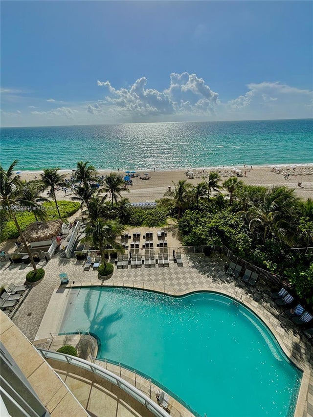 2 of 13 - 17375 Collins Ave 1704, Sunny Isles Beach, FL