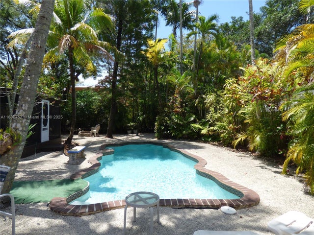 3 of 24 - 5858 Sw 80th St, South Miami, FL