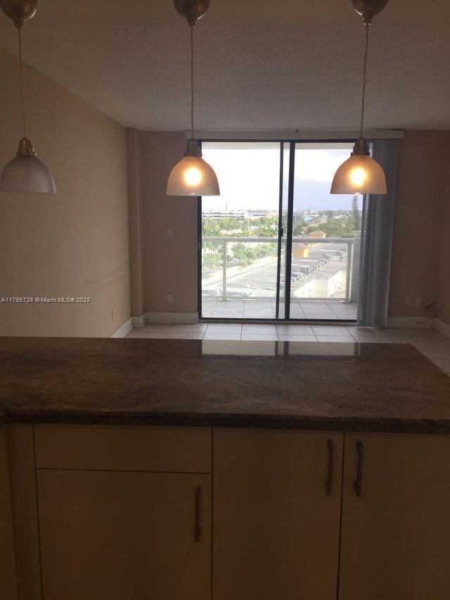 3 of 12 - 13499 Biscayne Blvd 713, North Miami, FL