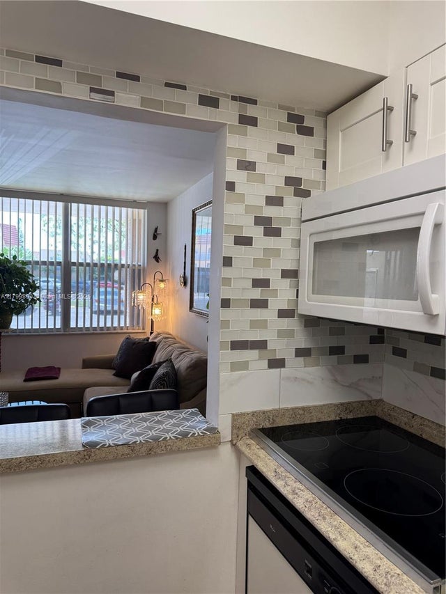 2 of 61 - 9021 Sunrise Lakes Blvd 115, Sunrise, FL