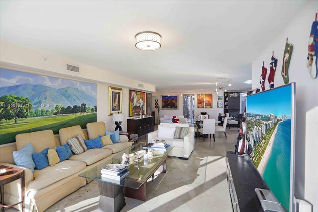 5 of 40 - 17555 Collins Ave 308, Sunny Isles Beach, FL
