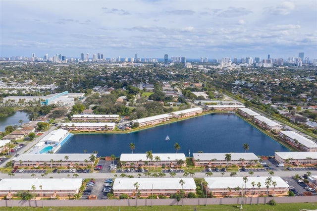 2 of 21 - 725 Sw 11th Ave 17f, Hallandale Beach, FL