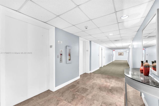 4 of 69 - 801 N Venetian Dr 208, Miami Beach, FL