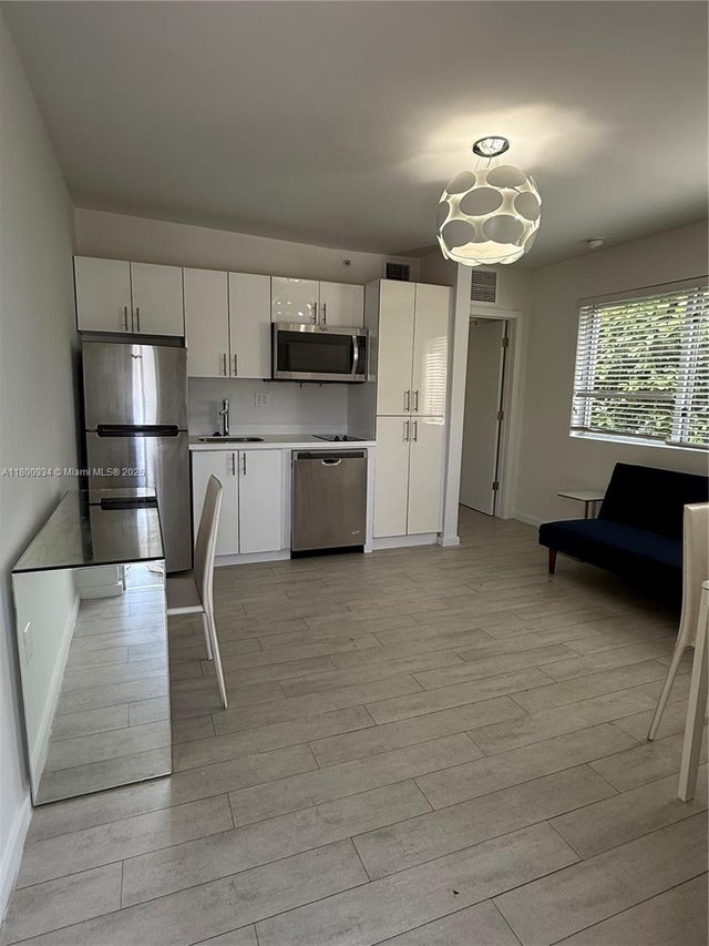 3 of 12 - 1601 Meridian Ave 101, Miami Beach, FL