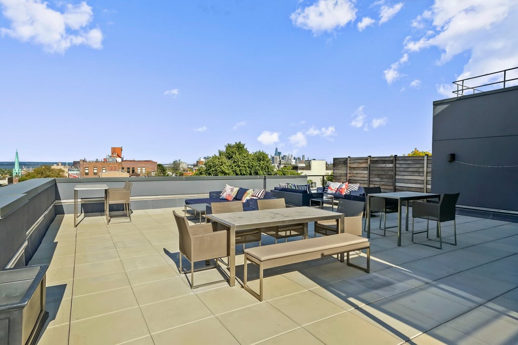 22 of 33 - 695 6th Avenue 1j, New York City, NY
