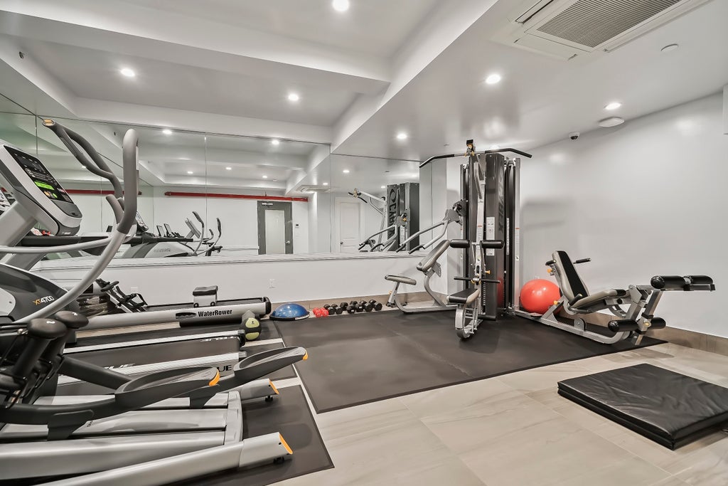 26 of 33 - 695 6th Avenue 1j, New York City, NY