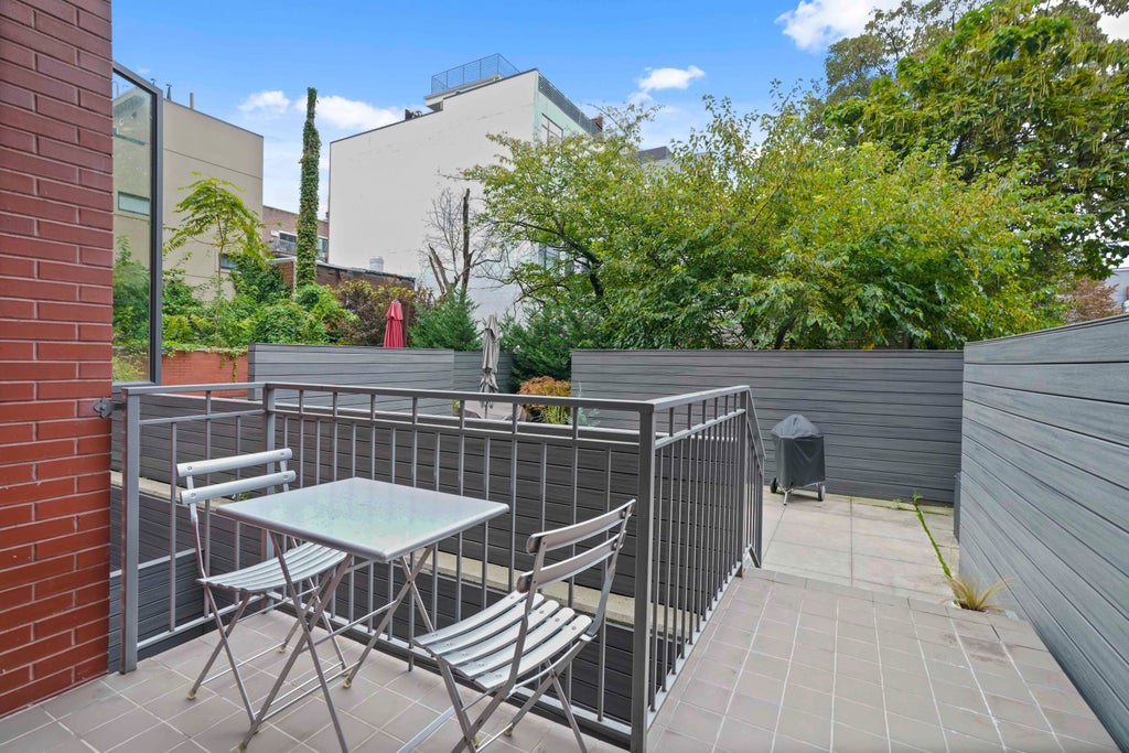 32 of 33 - 695 6th Avenue 1j, New York City, NY