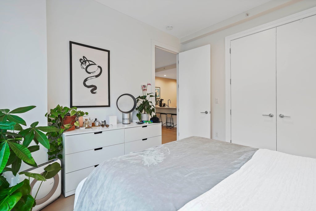 6 of 33 - 695 6th Avenue 1j, New York City, NY