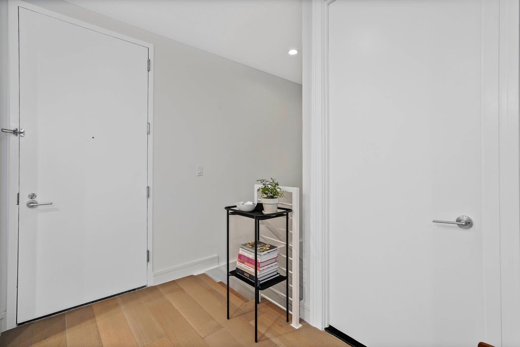 8 of 33 - 695 6th Avenue 1j, New York City, NY