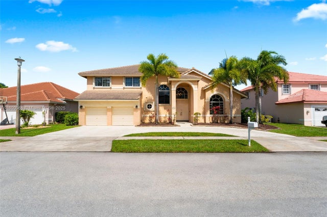2 of 45 - 1106 Nw 180th Ave, Pembroke Pines, FL