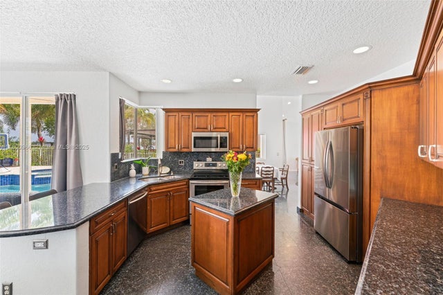 5 of 45 - 1106 Nw 180th Ave, Pembroke Pines, FL