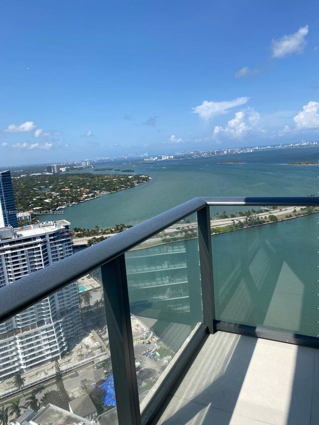 2 of 6 - 650 Ne 32nd St 4308, Miami, FL