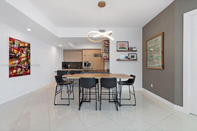 4 of 19 - 15901 Collins Ave 1207, Sunny Isles Beach, FL
