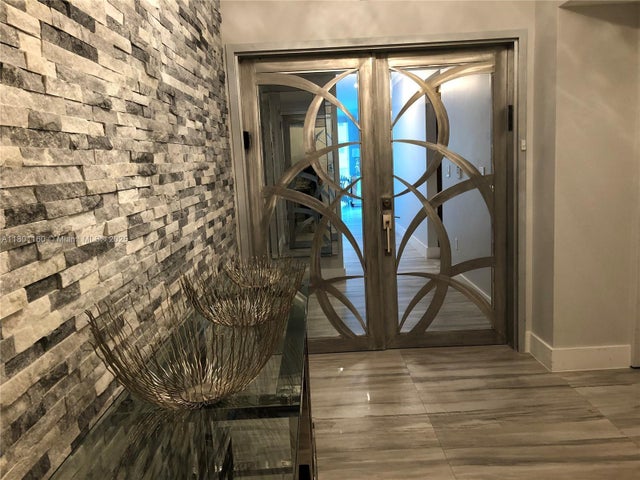 4 of 48 - 3101 S Ocean Dr 801, Hollywood, FL