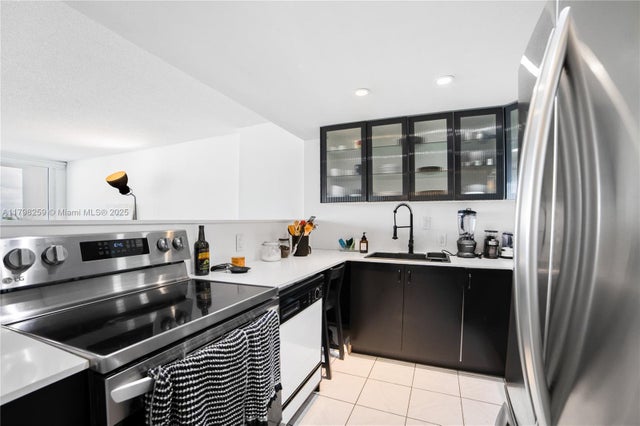2 of 47 - 100 Bayview Dr 1502, Sunny Isles Beach, FL