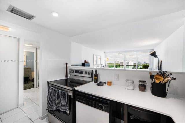 3 of 47 - 100 Bayview Dr 1502, Sunny Isles Beach, FL