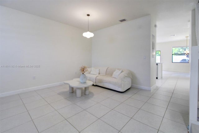 4 of 24 - 11390 W 34th Way, Hialeah, FL