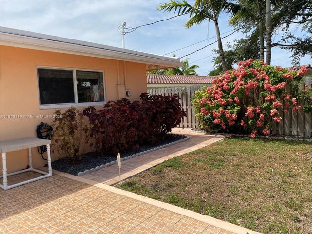 4 of 39 - 5284 Ne 18th Terrace, Fort Lauderdale, FL