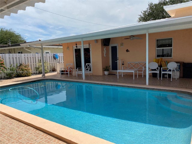 5 of 39 - 5284 Ne 18th Terrace, Fort Lauderdale, FL