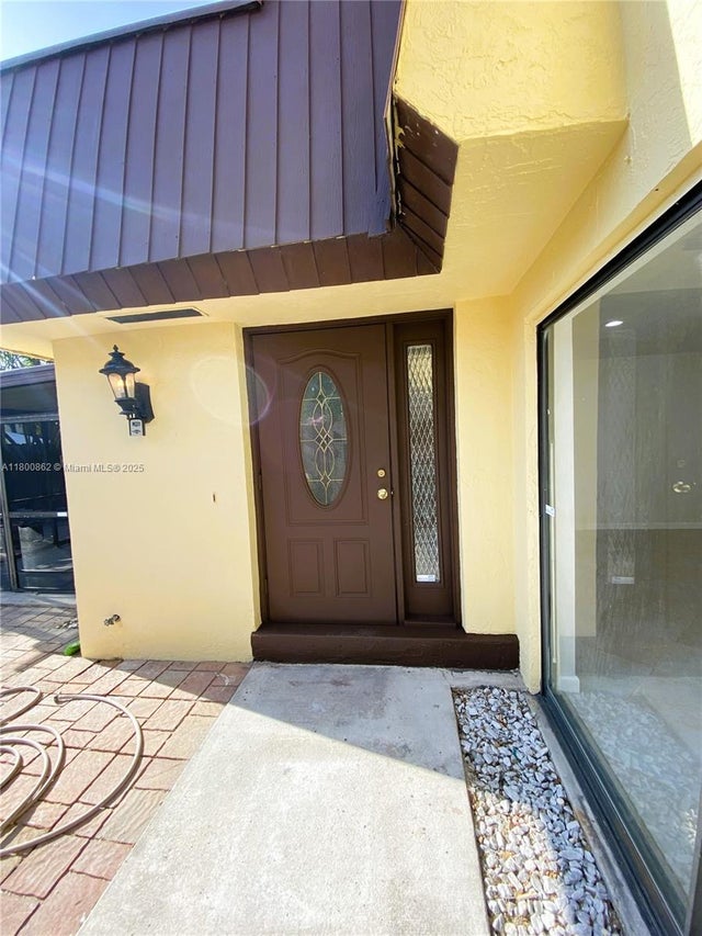 2 of 28 - 3524 Gardens East Dr B, Palm Beach Gardens, FL