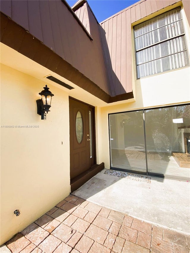 3 of 28 - 3524 Gardens East Dr B, Palm Beach Gardens, FL