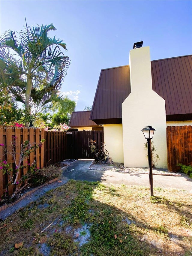 4 of 28 - 3524 Gardens East Dr B, Palm Beach Gardens, FL