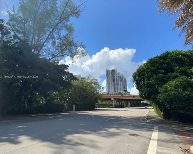 3 of 17 - 7901 Sw 72nd Ave, Miami, FL