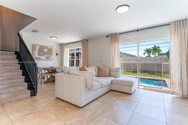 4 of 29 - 6284 Duval Dr, Margate, FL