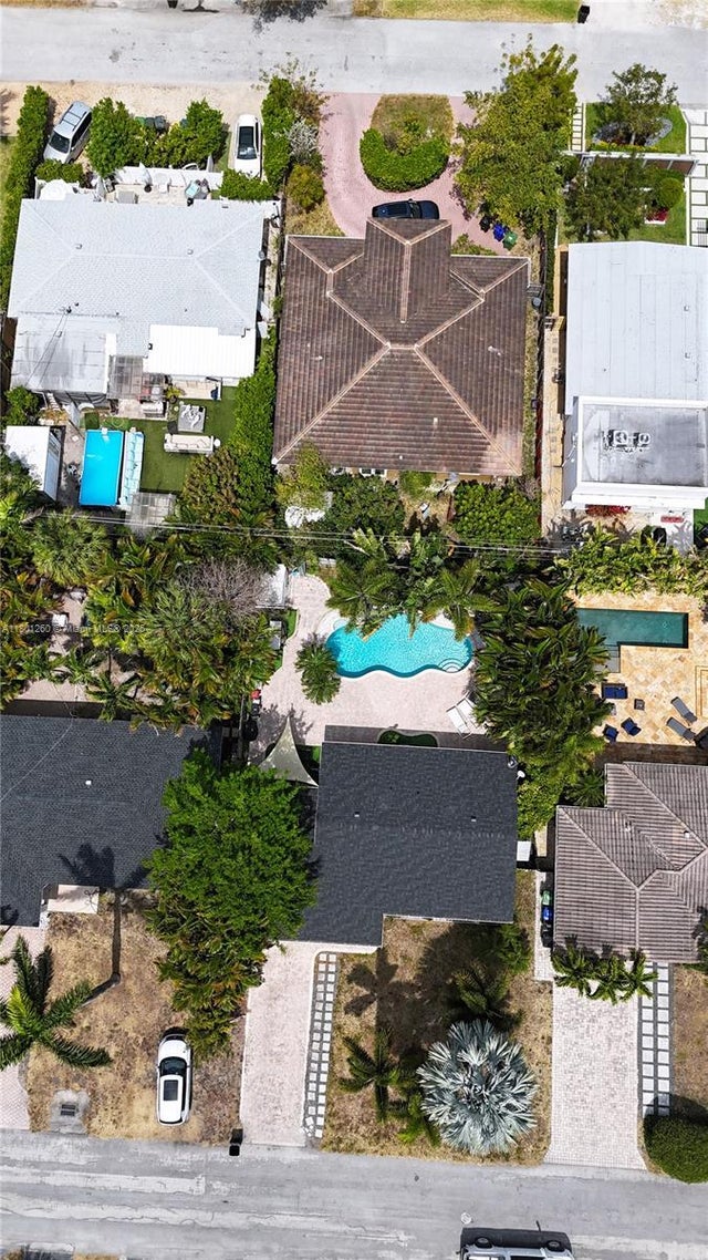 5 of 25 - 1401 Ne 14th Ct, Fort Lauderdale, FL