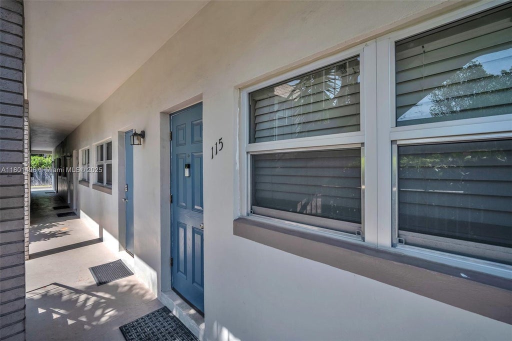 1581 Ne 34th Ct 115, Oakland Park