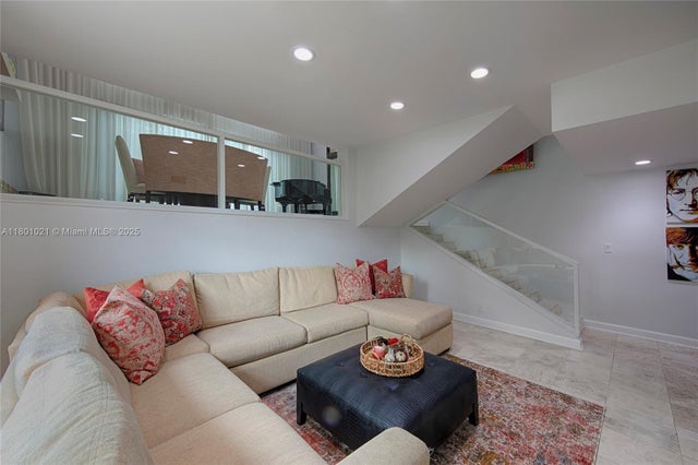 4 of 30 - 1530 Ne Quayside Ter A1, Miami, FL