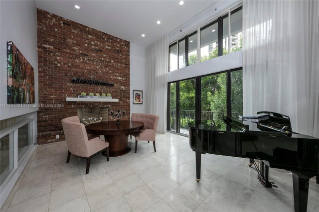 5 of 30 - 1530 Ne Quayside Ter A1, Miami, FL