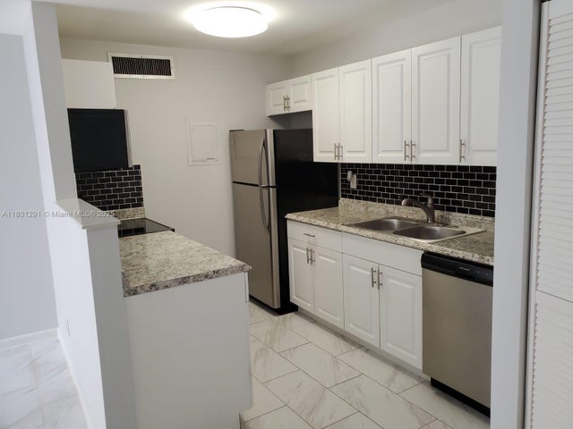 3 of 19 - 637 Executive Center Dr N102, West Palm Beach, FL