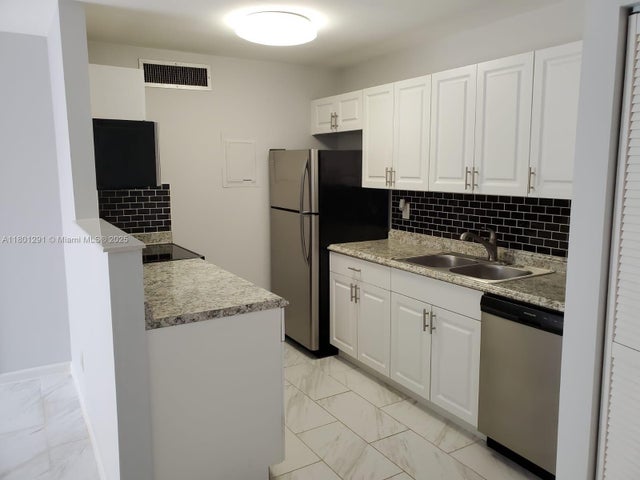 5 of 19 - 637 Executive Center Dr N102, West Palm Beach, FL