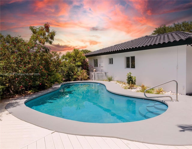 1 of 48 - 1830 Ne 65th Ct, Fort Lauderdale, FL