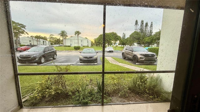 5 of 14 - 3664 Alder Dr B1, West Palm Beach, FL