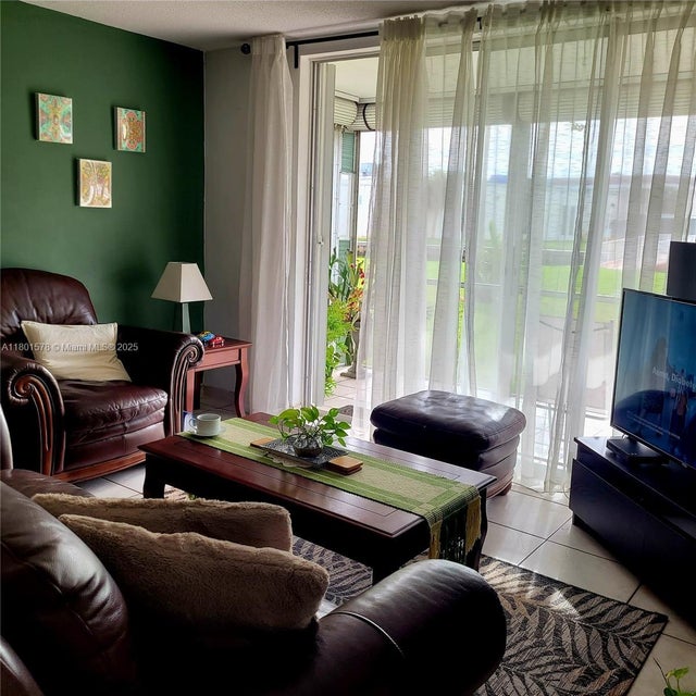 2 of 26 - 2859 Leonard Dr G106, Aventura, FL
