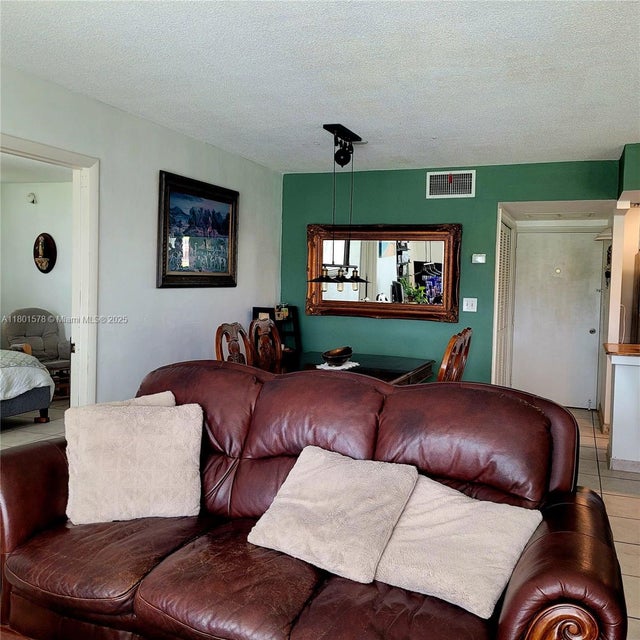 4 of 26 - 2859 Leonard Dr G106, Aventura, FL