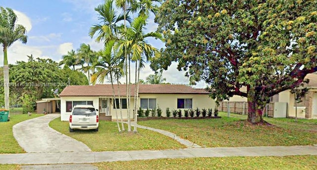 1 of 25 - 231 Nw 14th St, Homestead, FL