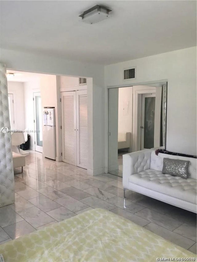 4 of 7 - N/A, Miami Beach, FL