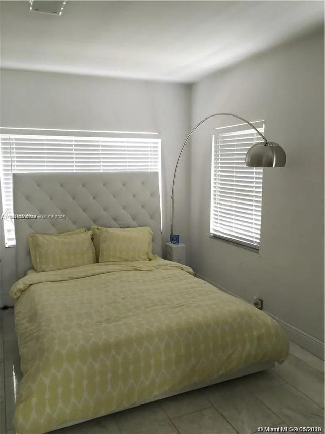 5 of 7 - N/A, Miami Beach, FL