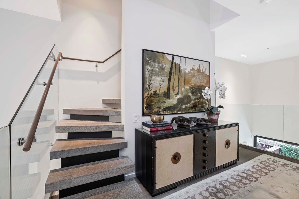 11 of 38 - 175 Water Street, New York City, NY