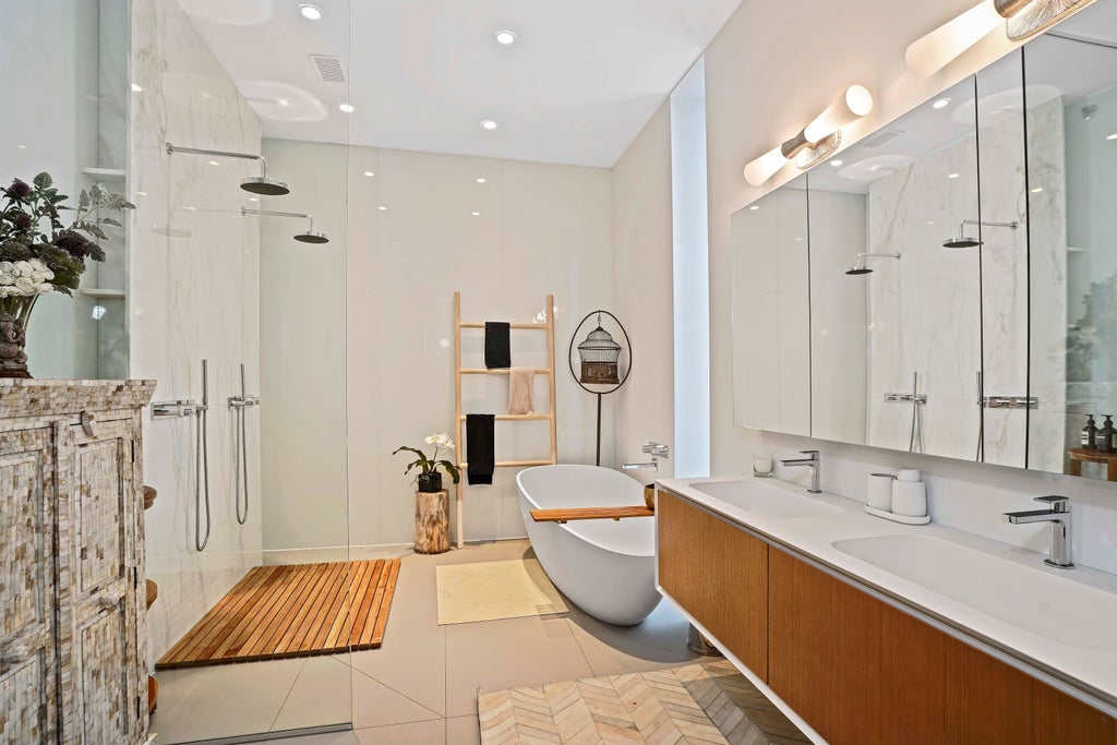 15 of 38 - 175 Water Street, New York City, NY