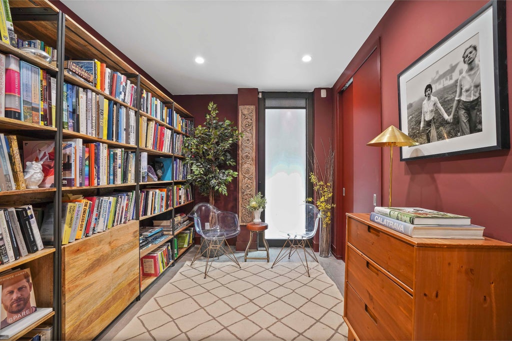 23 of 38 - 175 Water Street, New York City, NY